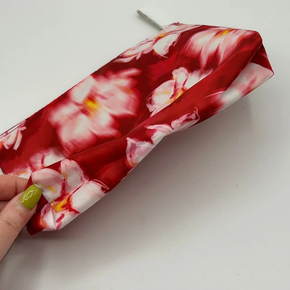Clinique x Jonathan Cohen Red Blurry Floral Makeup Bag Cosmetic Pouch NWT Travel